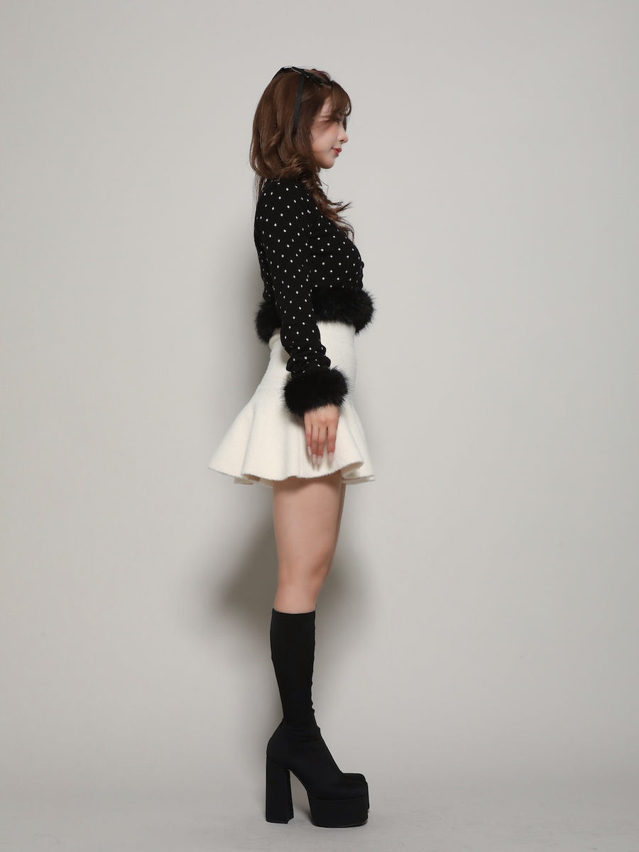 モデル:158cm(着用サイズ:FREE 着用カラー:BLK)