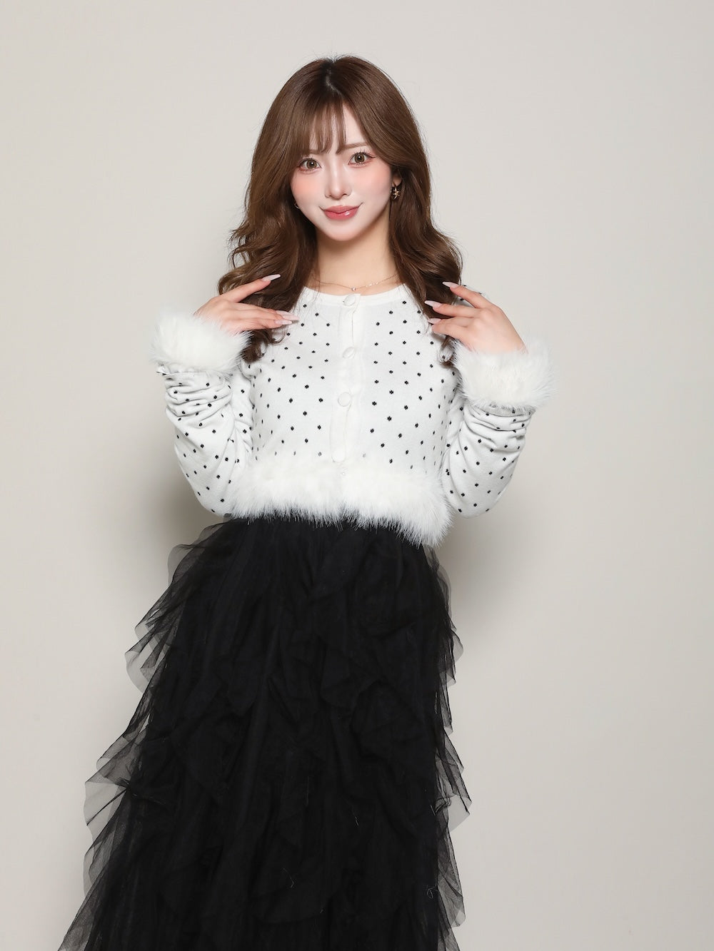 モデル:158cm(着用サイズ:FREE 着用カラー:WHT)