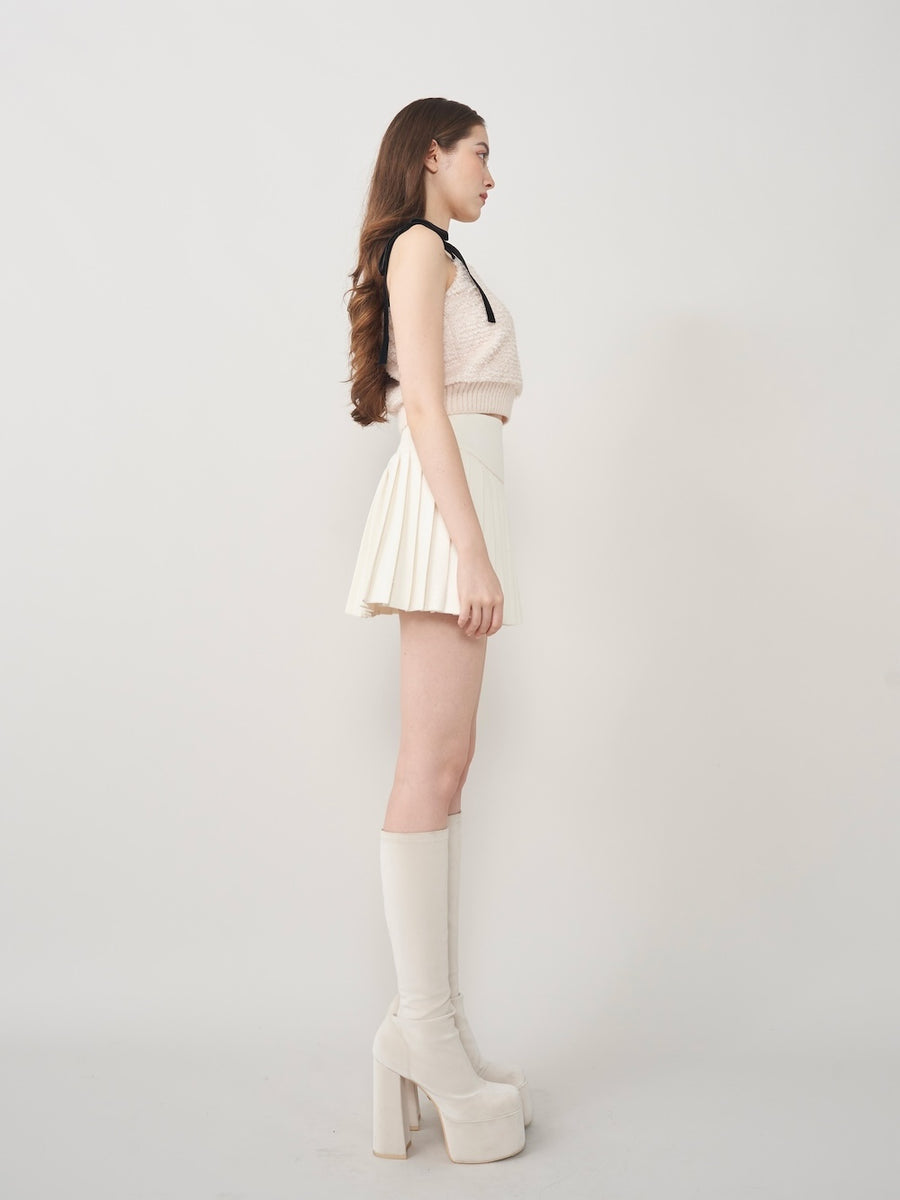 モデル:165cm(着用サイズ:FREE 着用カラー:IVO)