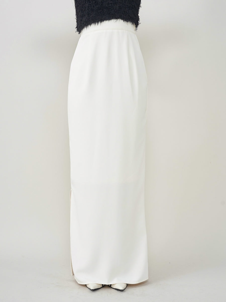 モデル:158cm(着用サイズ:FREE 着用カラー:WHT)