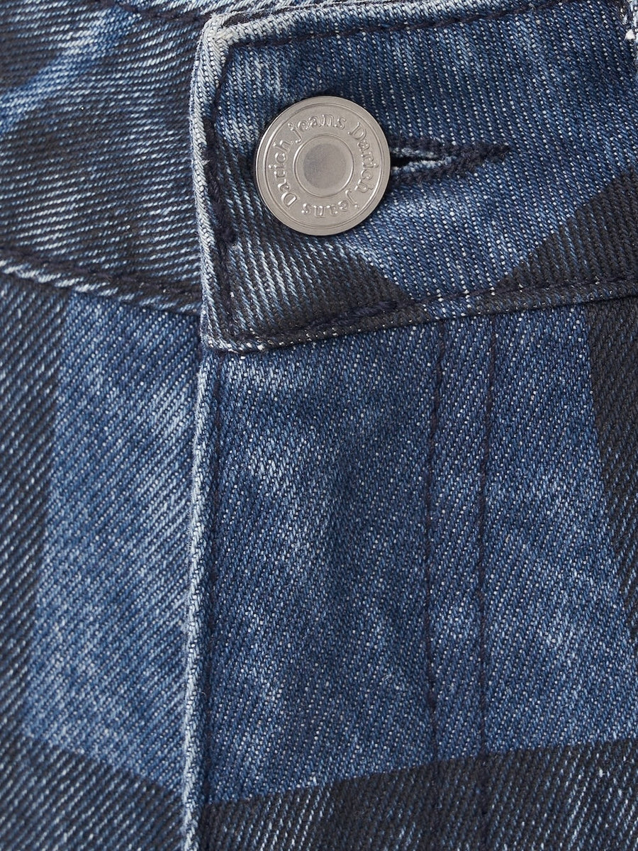 モデル:158cm(着用サイズ:S 着用カラー:BLU)