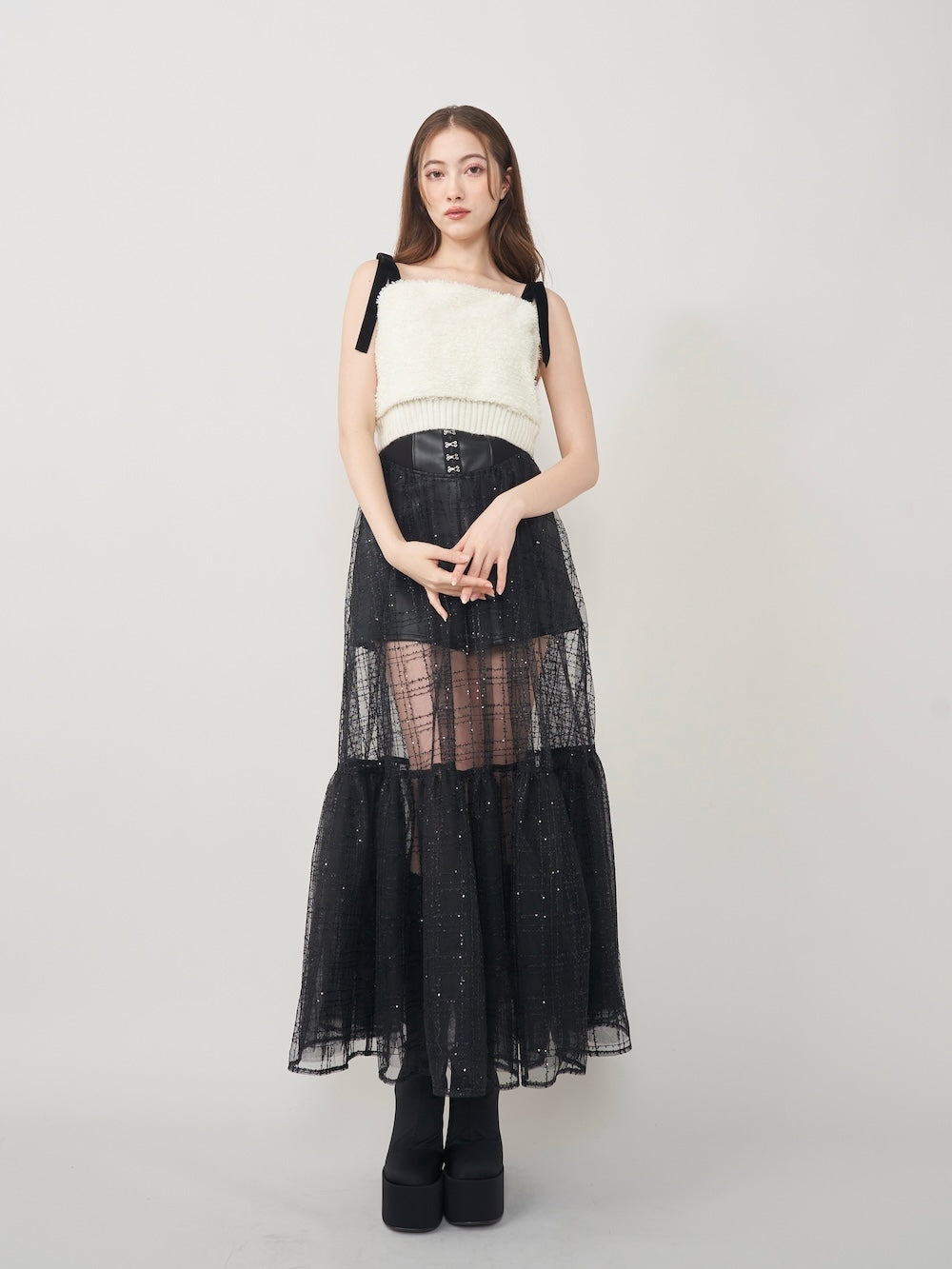 モデル:165cm(着用サイズ:FREE 着用カラー:BLK)