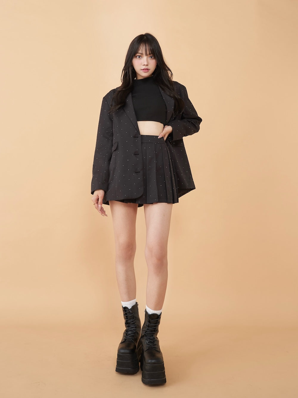 モデル:163cm(着用サイズ:S 着用カラー:BLK)