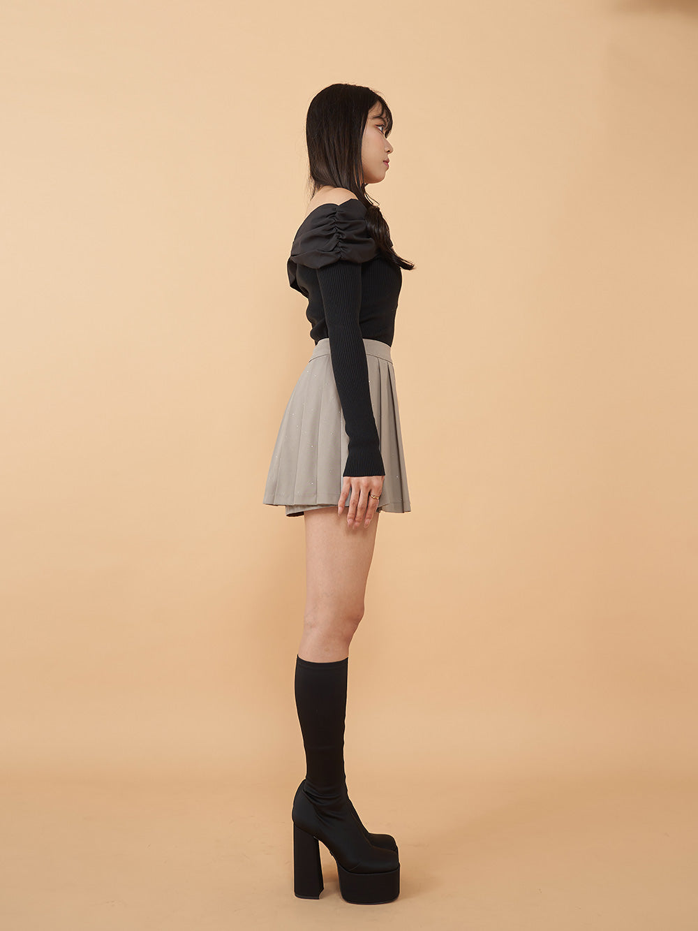 モデル:163cm(着用サイズ:S 着用カラー:GRY)
