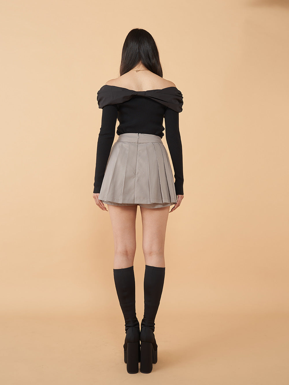 モデル:163cm(着用サイズ:S 着用カラー:GRY)