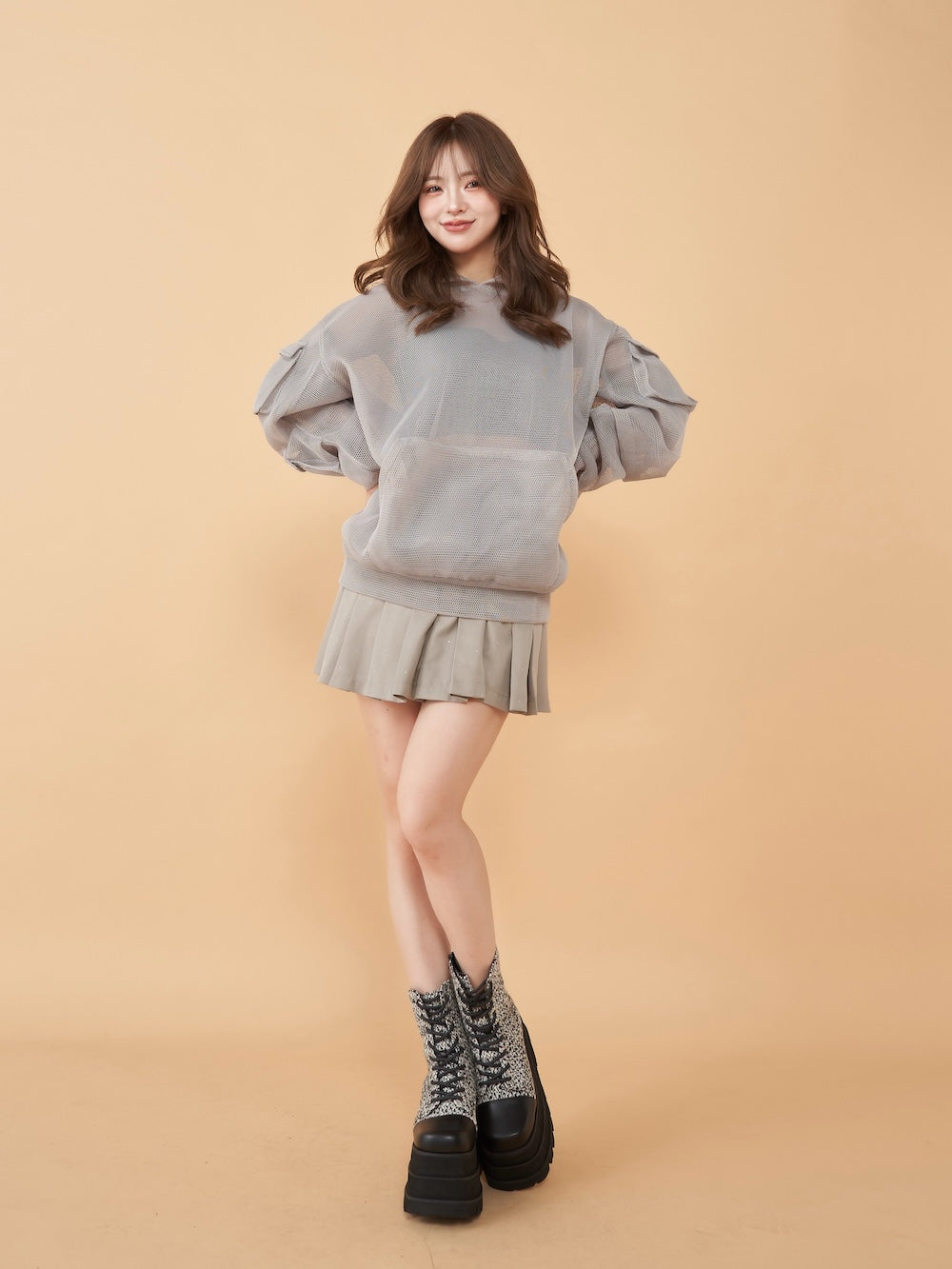 モデル:158cm(着用サイズ:S 着用カラー:GRY)