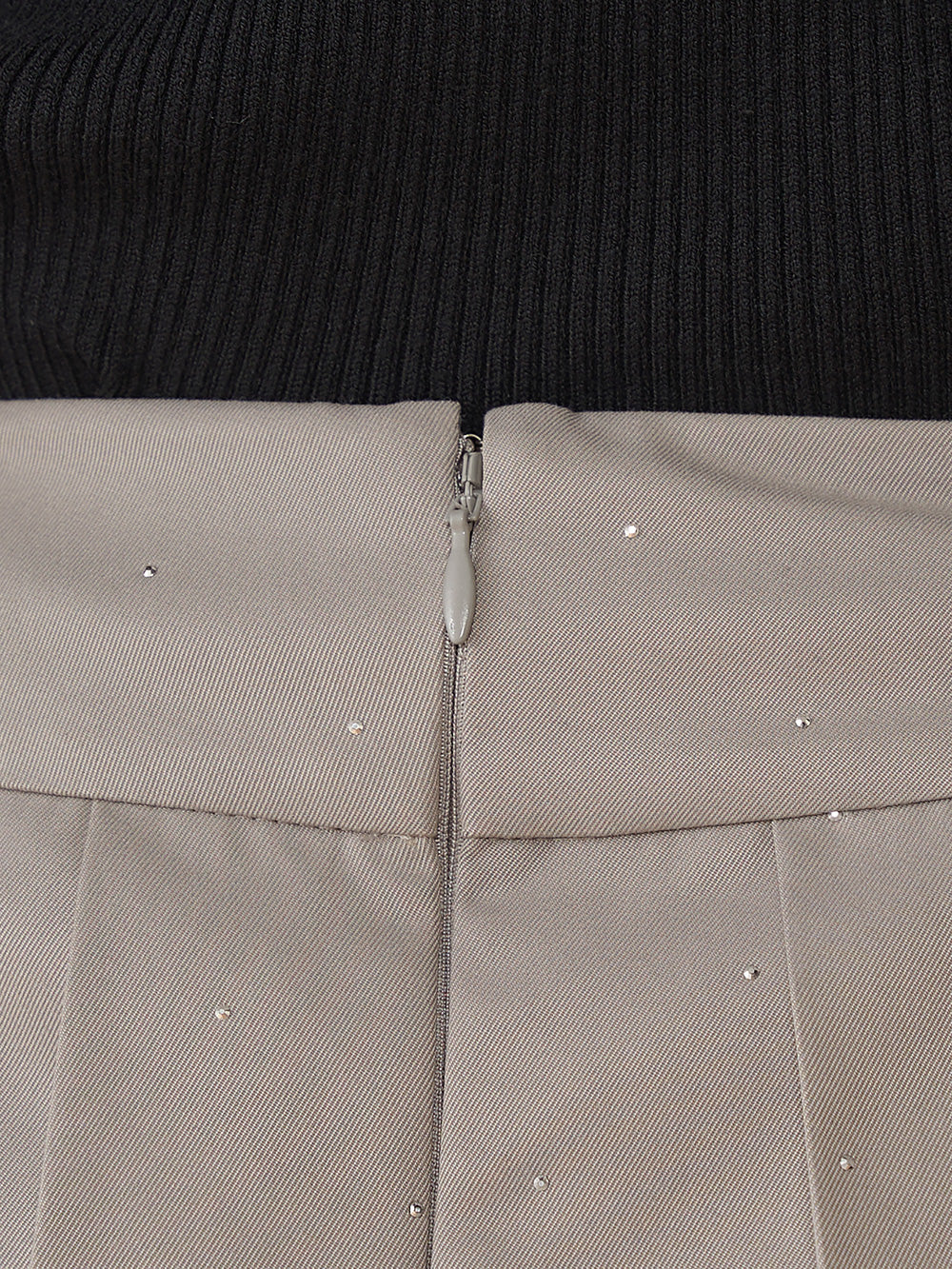 モデル:163cm(着用サイズ:S 着用カラー:GRY)