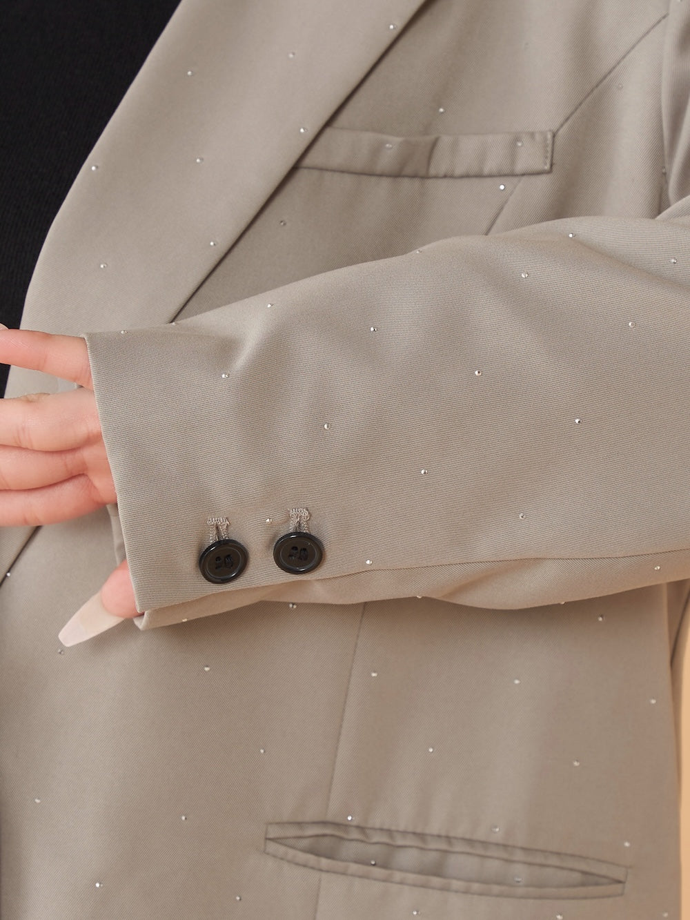 モデル:158cm(着用サイズ:FREE 着用カラー:GRY)
