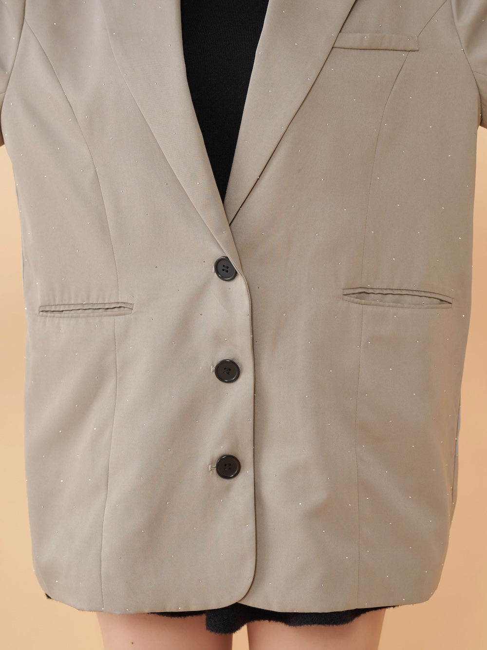 モデル:158cm(着用サイズ:FREE 着用カラー:GRY)