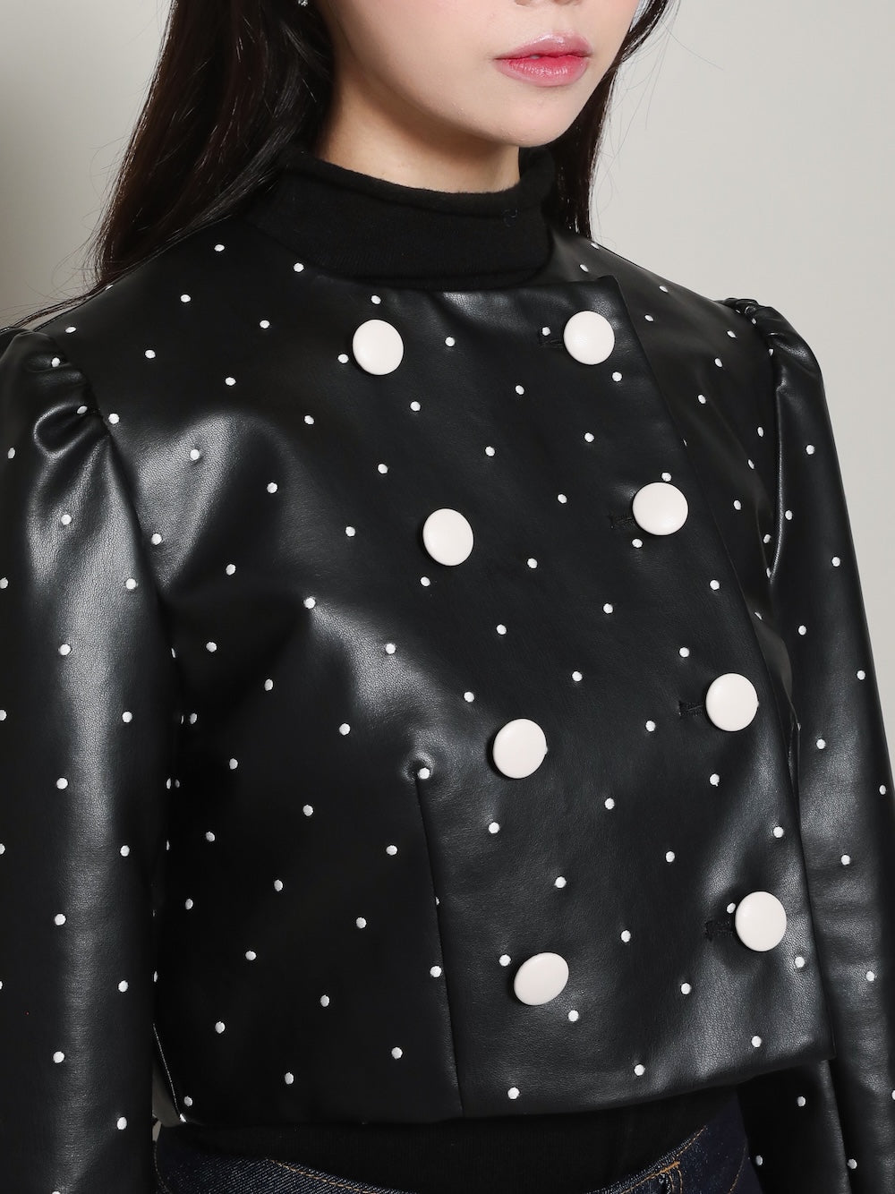 モデル:163cm(着用サイズ:FREE 着用カラー:BLK)