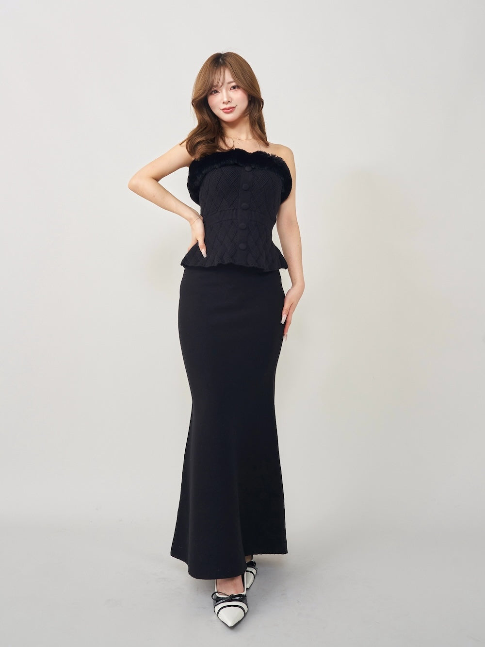 モデル:158cm(着用サイズ:FREE 着用カラー:BLK)