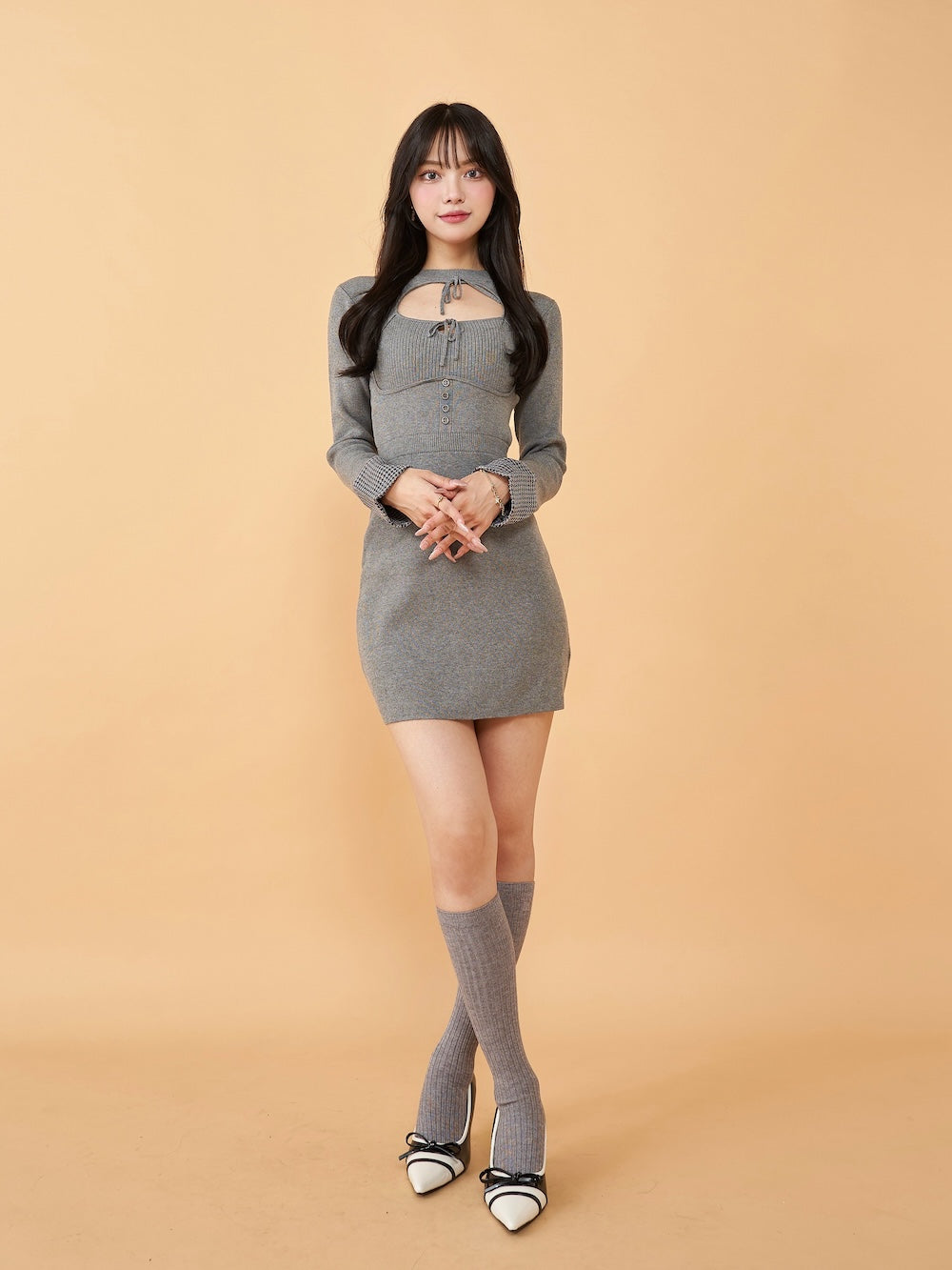 モデル:163cm(着用サイズ:FREE 着用カラー:GRY)