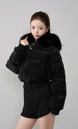 モデル:158cm(着用サイズ:FREE 着用カラー:BLK)