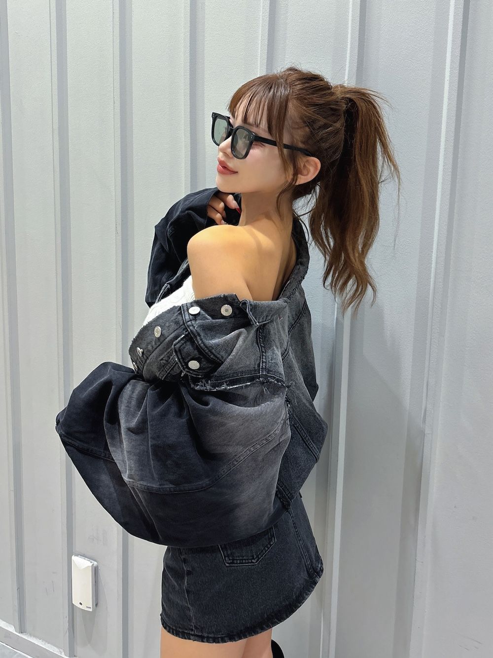 モデル:158cm(着用サイズ:FREE 着用カラー:BLK)