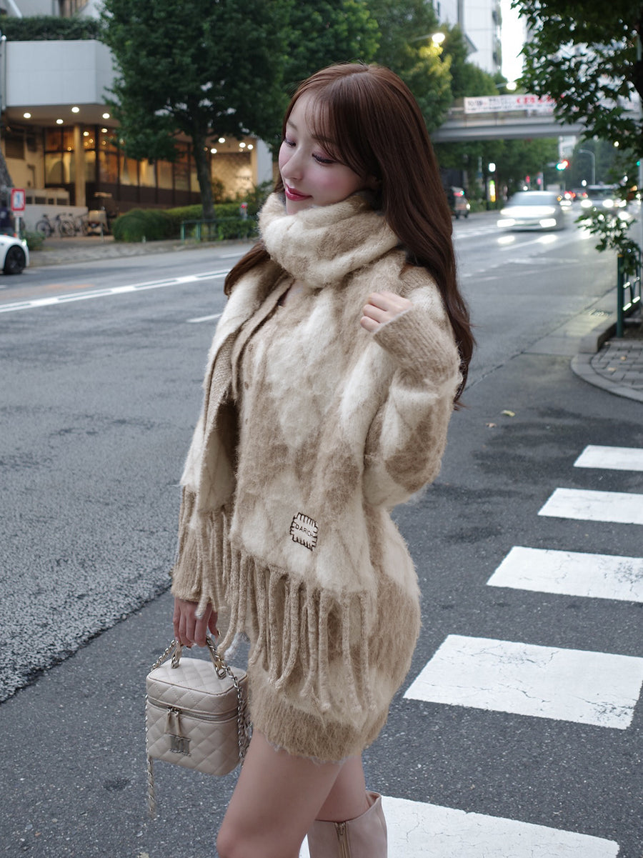 モデル:156cm(着用サイズ:FREE 着用カラー:BEG)