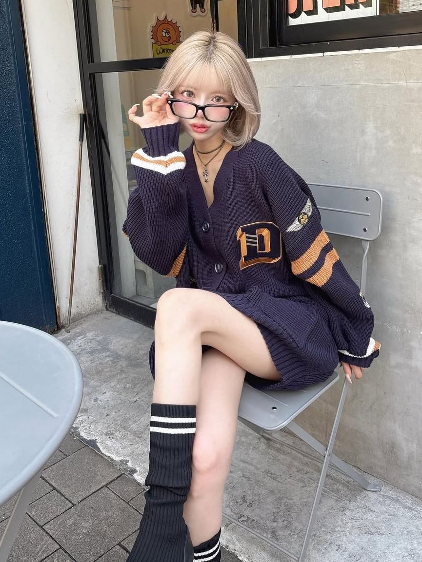 モデル:155cm(着用サイズ:FREE 着用カラー:NVY)