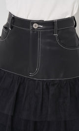 モデル:163cm(着用サイズ:S 着用カラー:BLK)