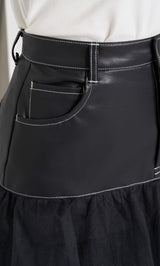 モデル:163cm(着用サイズ:S 着用カラー:BLK)
