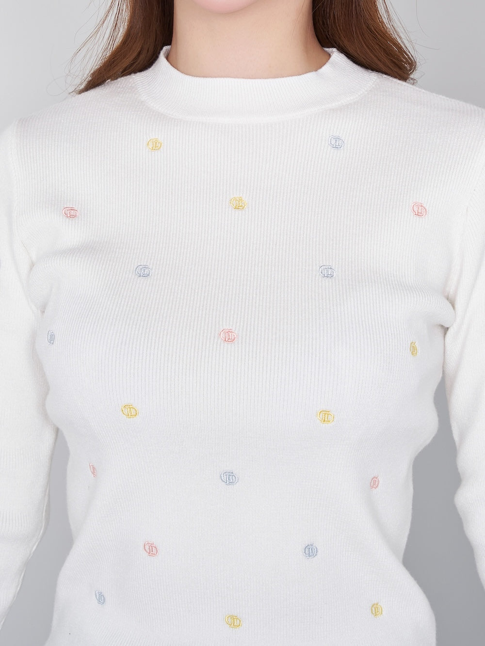 モデル:158cm(着用サイズ:FREE 着用カラー:WHT)