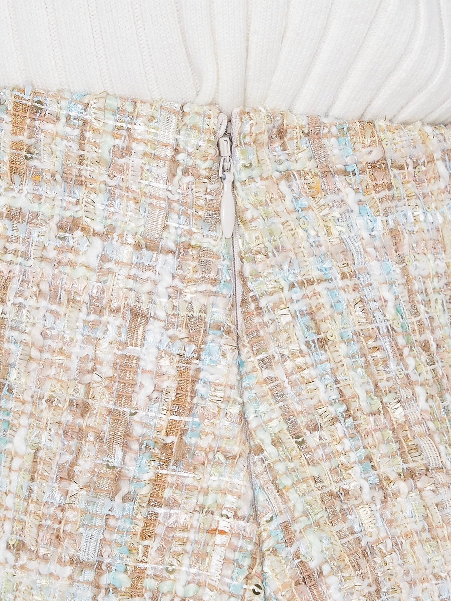 モデル:158cm(着用サイズ:S 着用カラー:IVO)