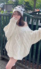 モデル:161cm(着用サイズ:FREE 着用カラー:IVO)