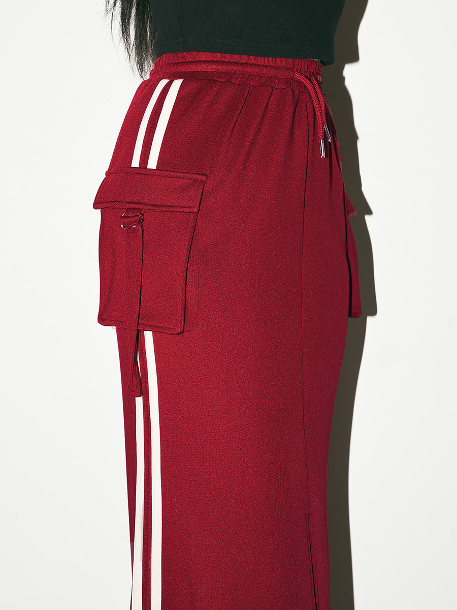 モデル:165cm(着用サイズ:FREE 着用カラー:RED)