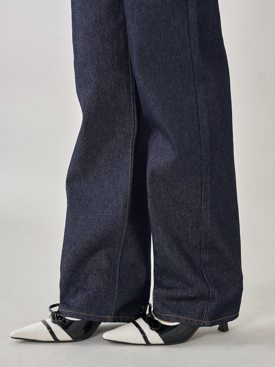 モデル:155cm(着用サイズ:S 着用カラー:IND)