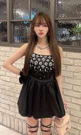 モデル:157cm(着用サイズ:FREE 着用カラー:BLK)