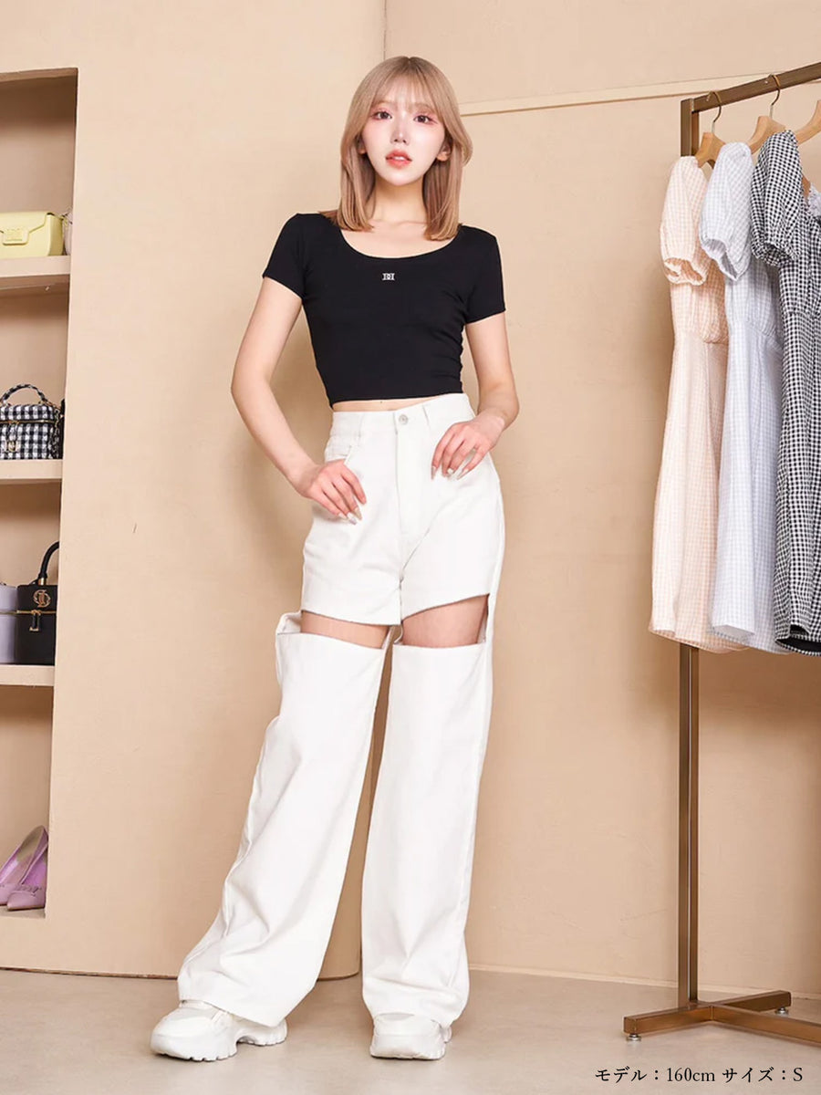 モデル:160cm(着用サイズ:S 着用カラー:WHT)
