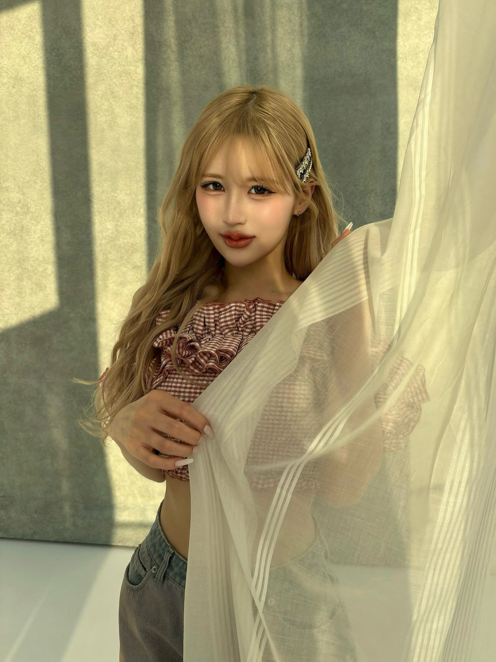 モデル:165cm(着用サイズ:FREE 着用カラー:RED)