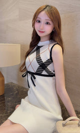 モデル:157cm(着用サイズ:FREE 着用カラー:IVO)