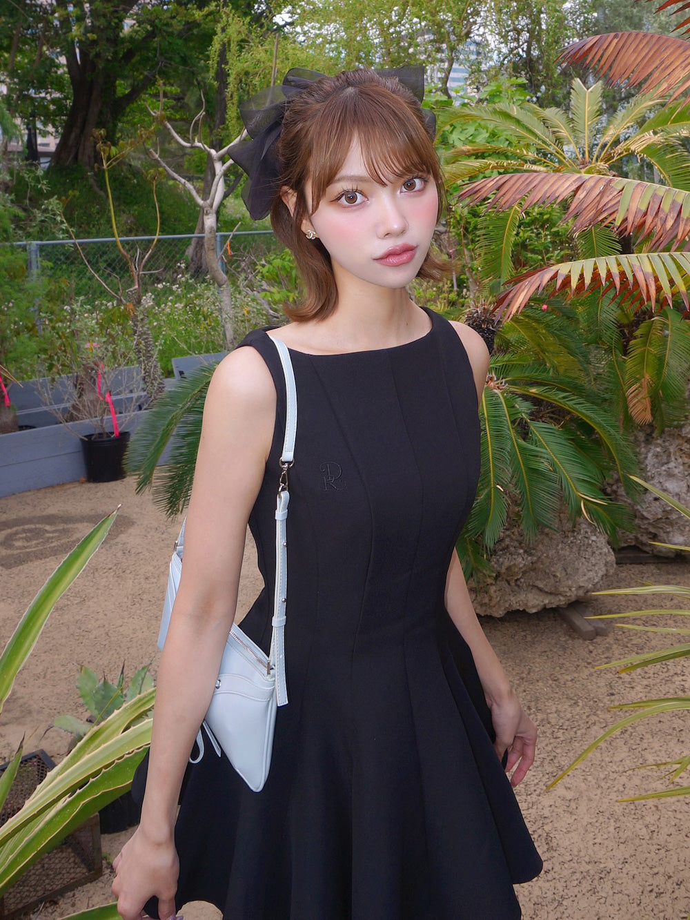 モデル:163cm(着用サイズ:FREE 着用カラー:BLK)