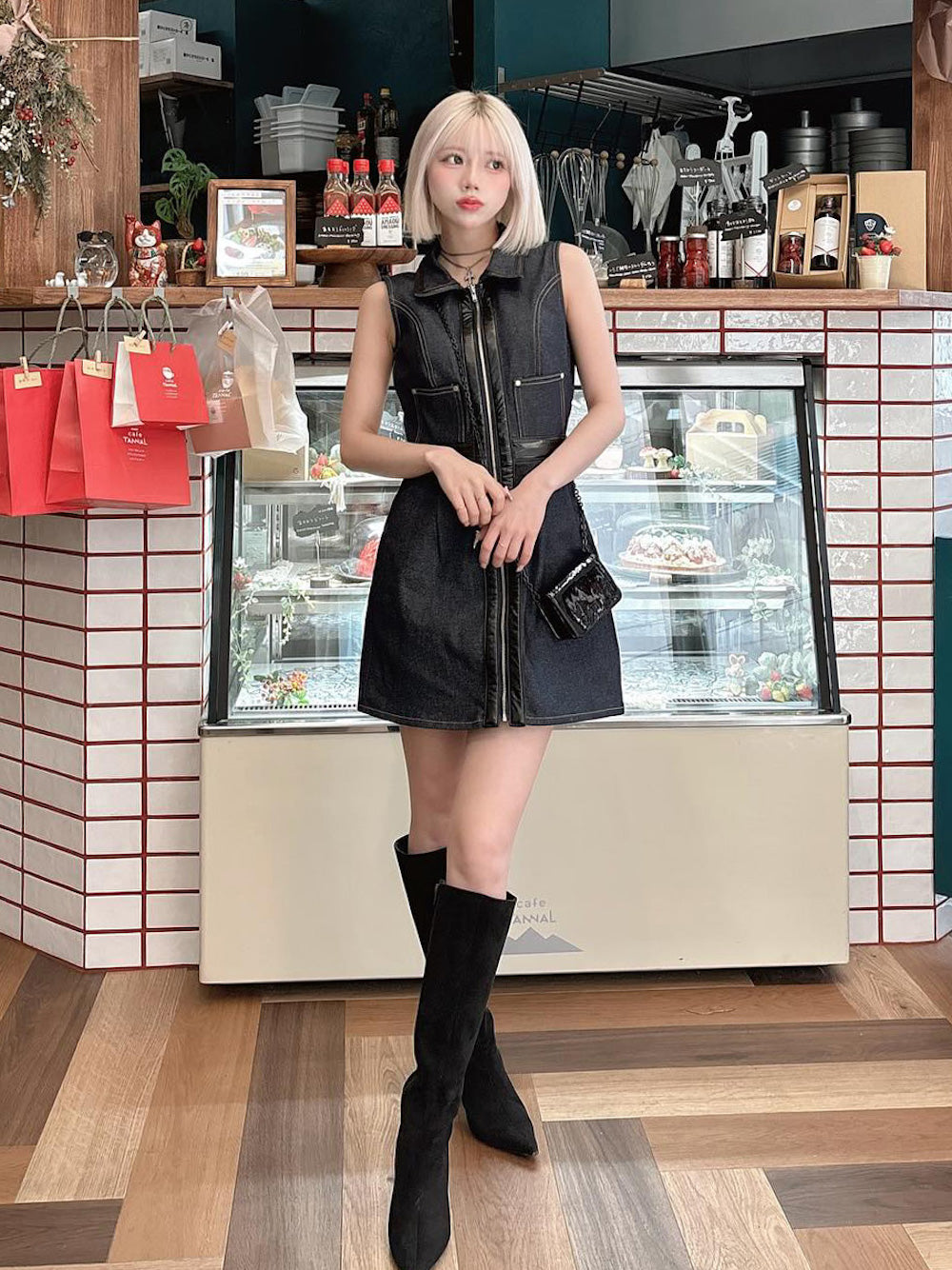 モデル:155cm(着用サイズ:FREE 着用カラー:IND)