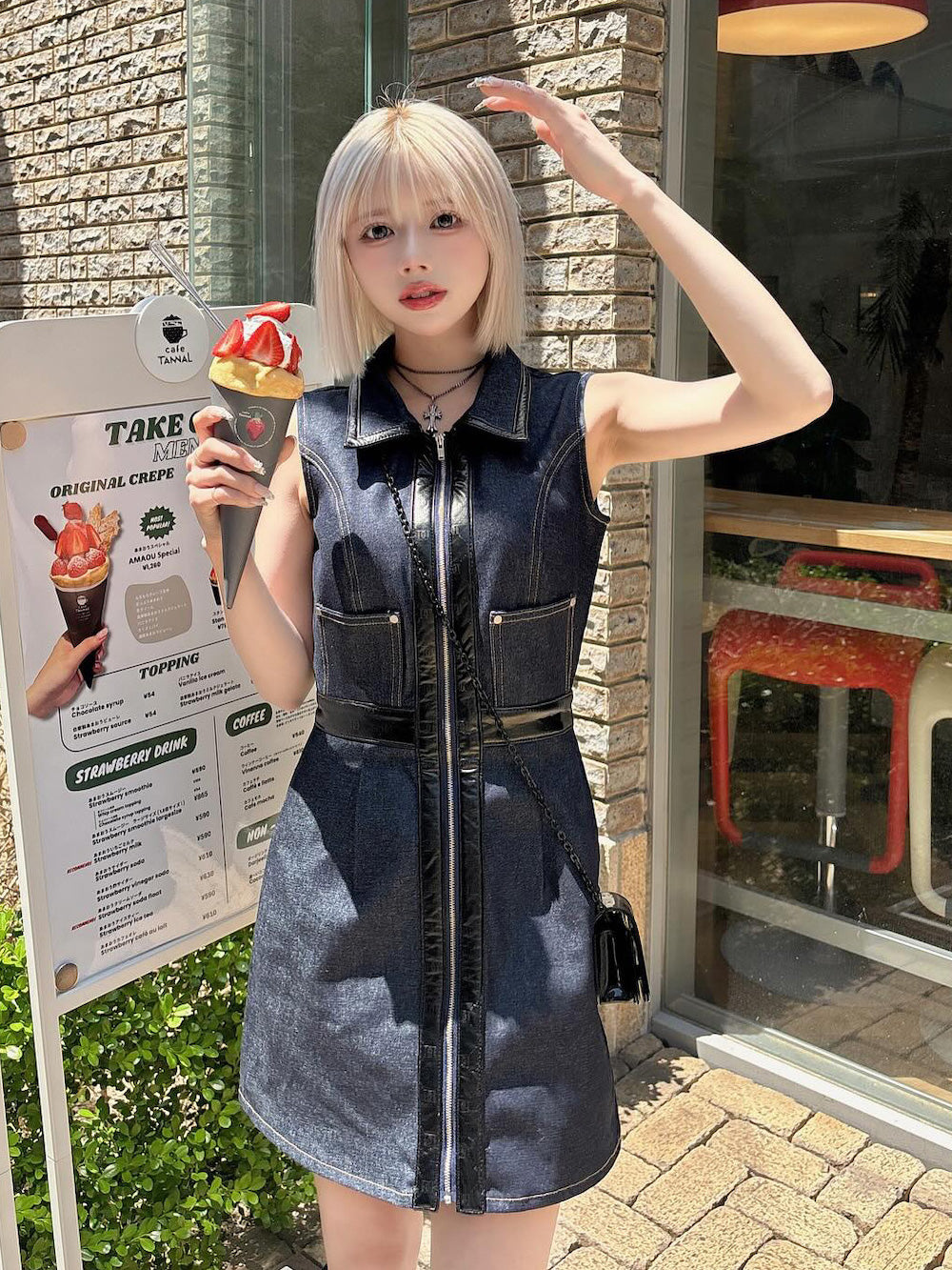 モデル:155cm(着用サイズ:FREE 着用カラー:IND)