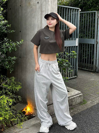 モデル:158cm(着用サイズ:FREE 着用カラー:C-GRY)