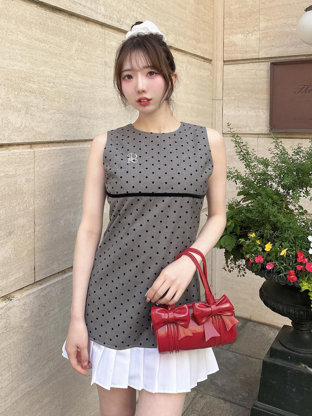 モデル:160cm(着用サイズ:FREE 着用カラー:GRY)