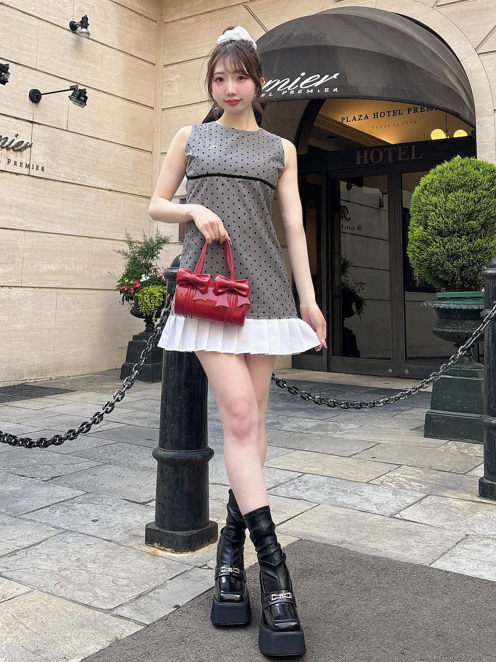 モデル:160cm(着用サイズ:FREE 着用カラー:GRY)