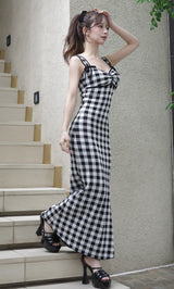 モデル:158cm(着用サイズ:FREE 着用カラー:BLK)