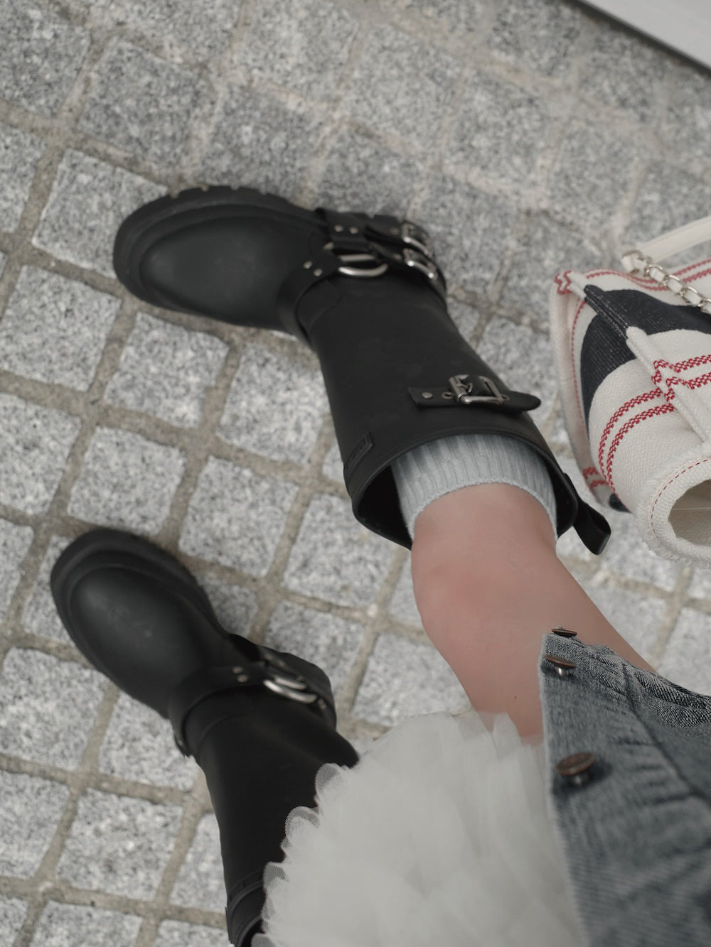 モデル:160cm(着用サイズ:M 着用カラー:BLK)