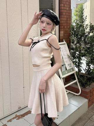 モデル:155cm(着用サイズ:FREE 着用カラー:IVO)