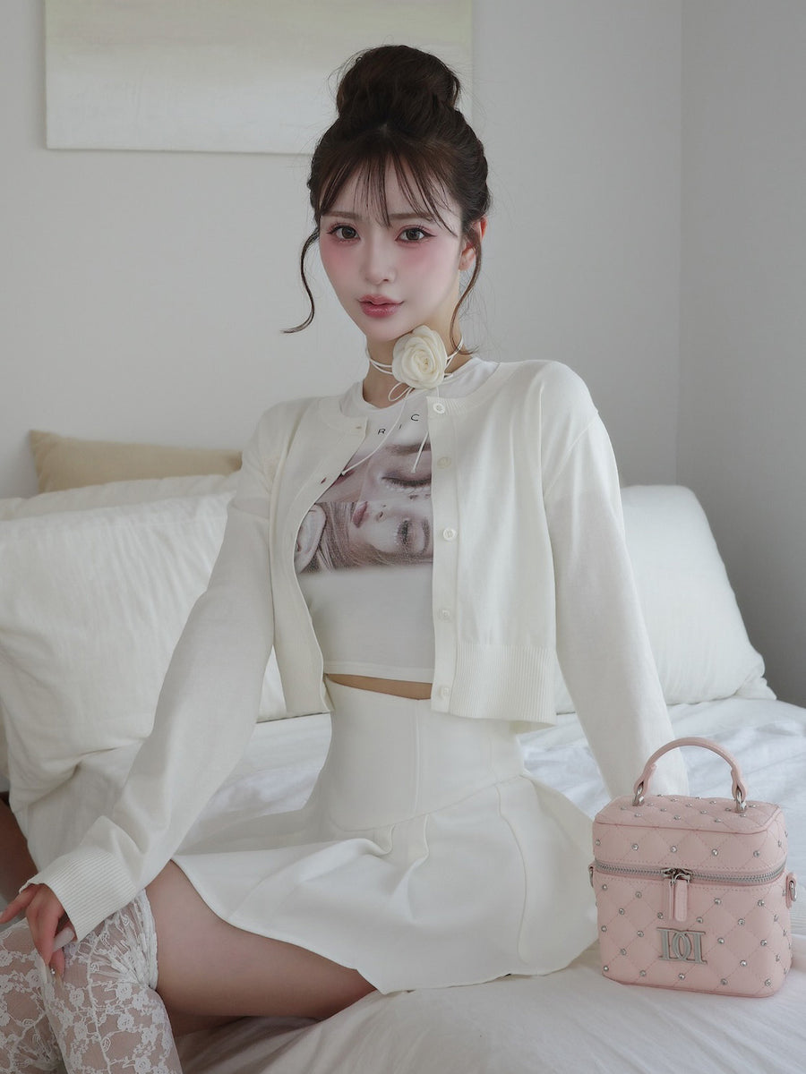 モデル:158cm(着用サイズ:FREE 着用カラー:WHT)
