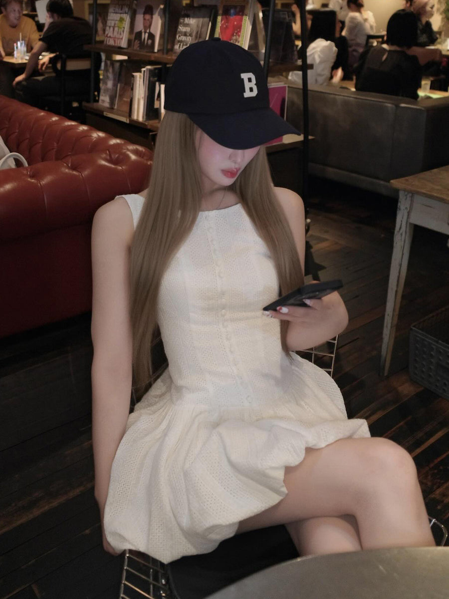 モデル:163cm(着用サイズ:FREE 着用カラー:WHT)
