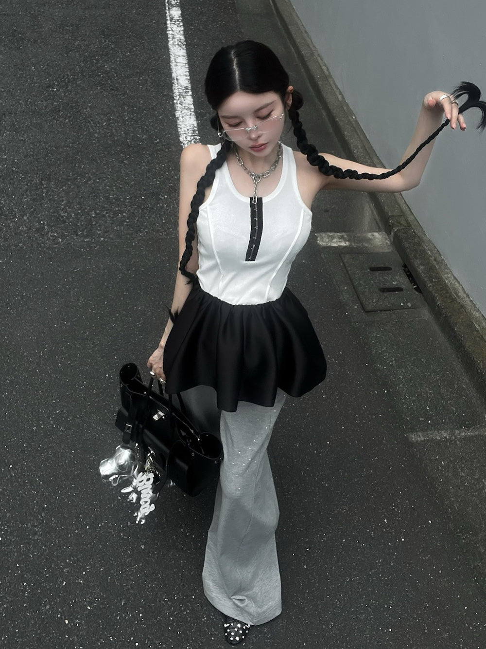 モデル:160cm(着用サイズ:FREE 着用カラー:GRY)