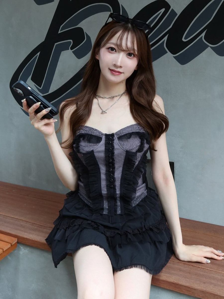 モデル:160cm(着用サイズ:FREE 着用カラー:BLK)