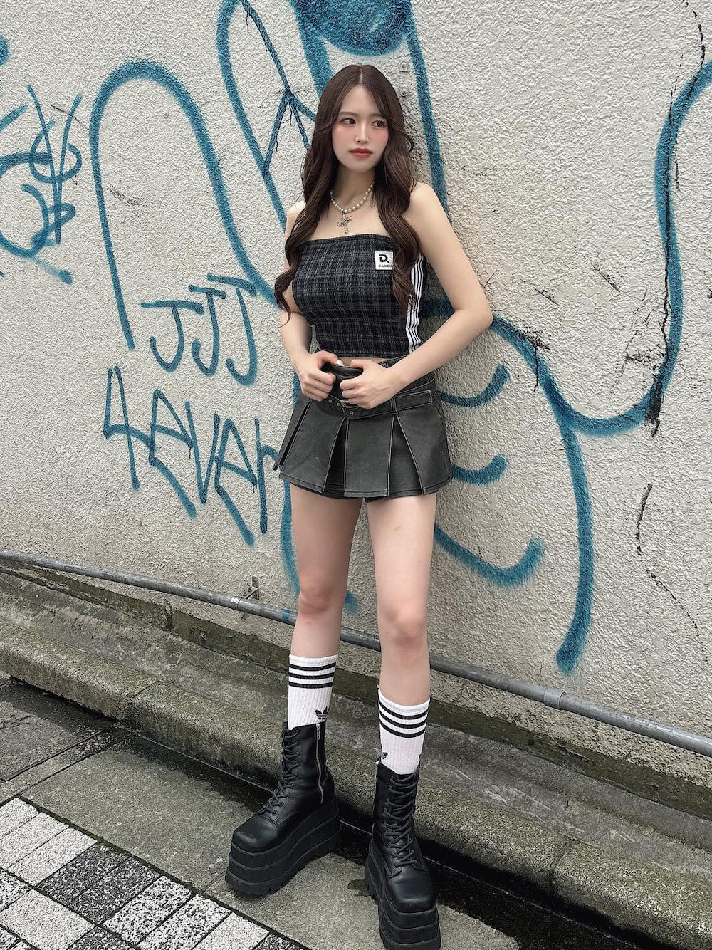 モデル:163cm(着用サイズ:M 着用カラー:BLK)
