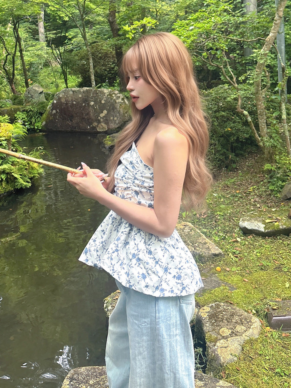 モデル:158cm(着用サイズ:FREE 着用カラー:WHT)