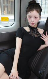 モデル:158cm(着用サイズ:FREE 着用カラー:BLK)