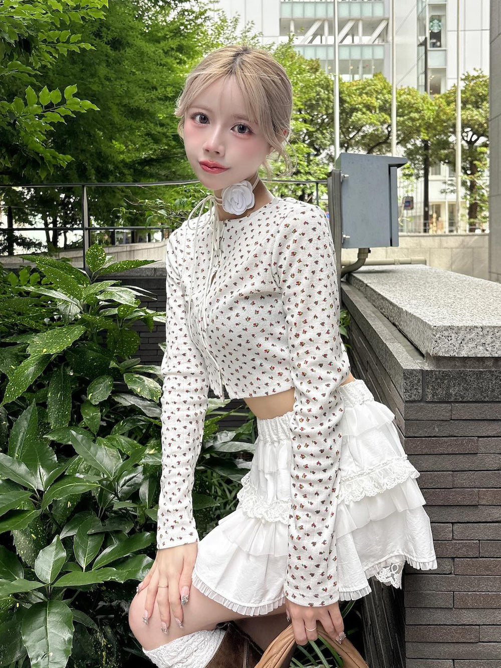 モデル:155cm(着用サイズ:FREE 着用カラー:WHT)