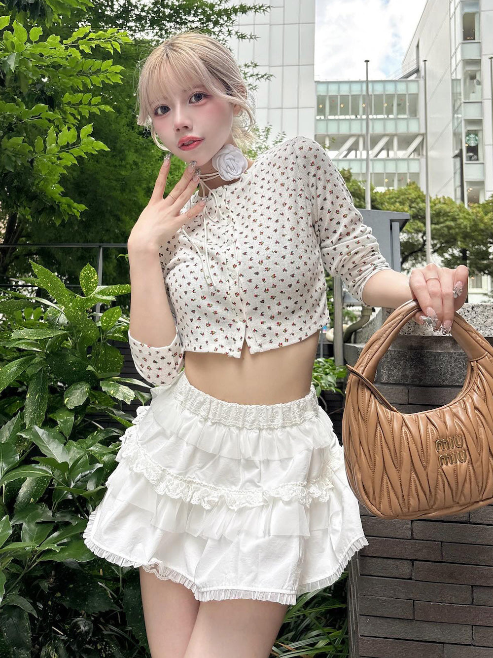 モデル:155cm(着用サイズ:FREE 着用カラー:WHT)