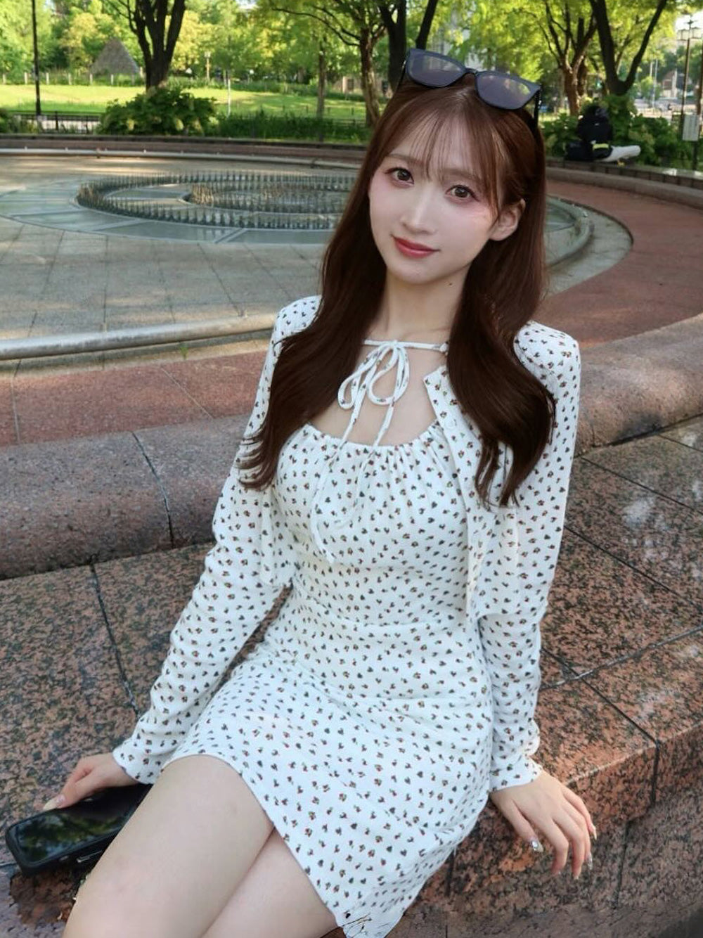 モデル:160cm(着用サイズ:FREE 着用カラー:WHT)